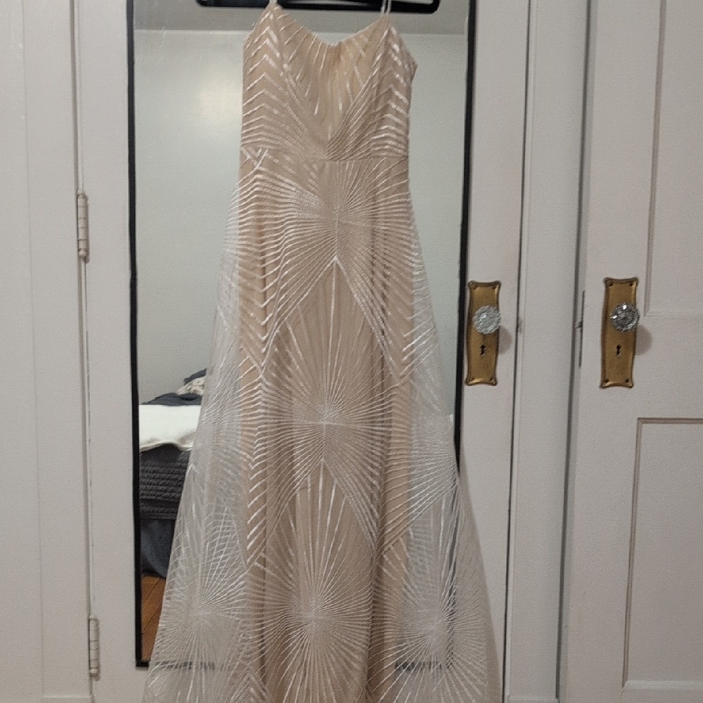 Chic Beige Maxi Dress with Geometric Patterns